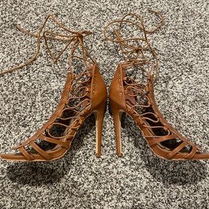 Beautiful lace-up open toe sandals